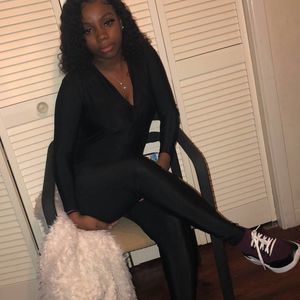 Meet your Posher, Nayfrom